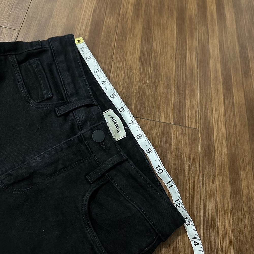 L'AGENCE
Margot High Rise Skinny Jeans in black
Size 24 - Picture 6 of 10